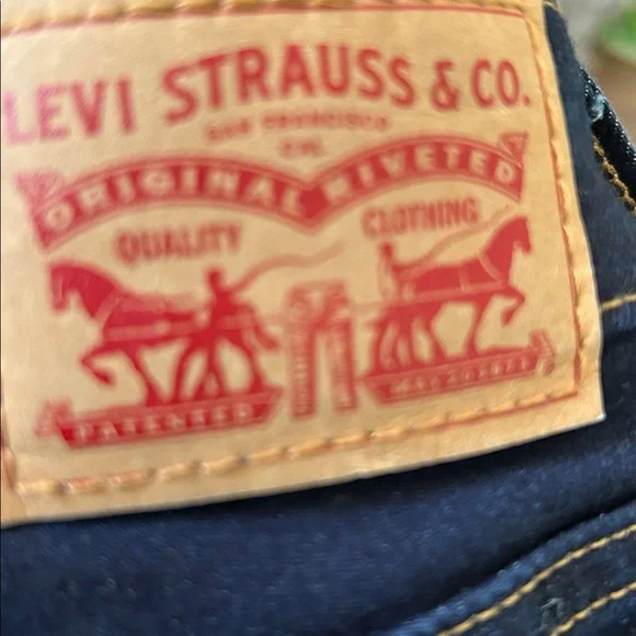 Elegant Women's Midnight Blue Flare  Levi Strauss size 22 W - Picture 5 of 5